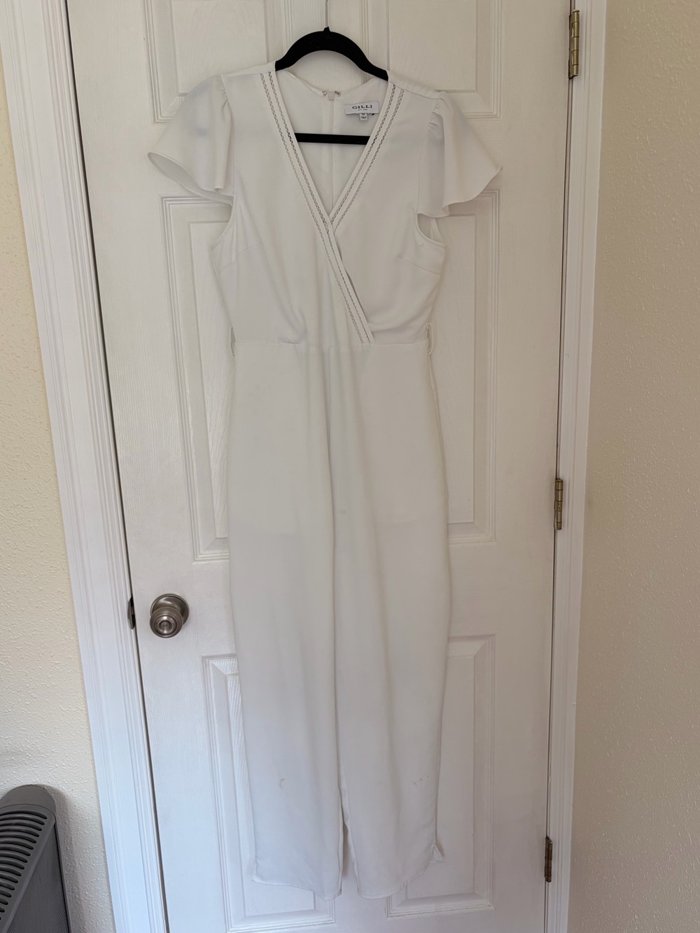 Gilli White Jumpsuit with Flutter Sleeve and pockets